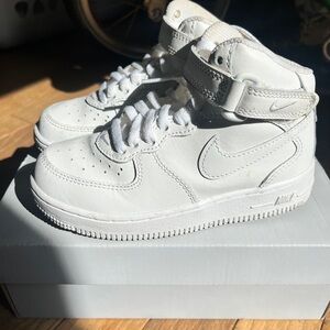 Little Kids Size 11C White NIKE Force 1 Mid (PS)